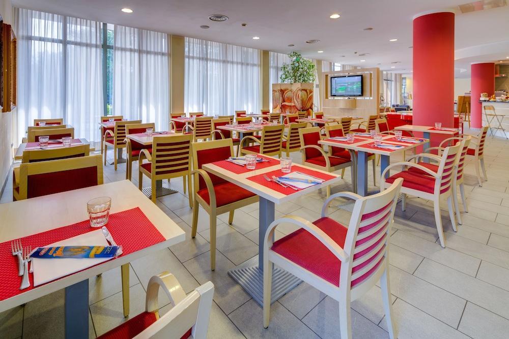 Holiday Inn Express Parma By Ihg Exteriér fotografie