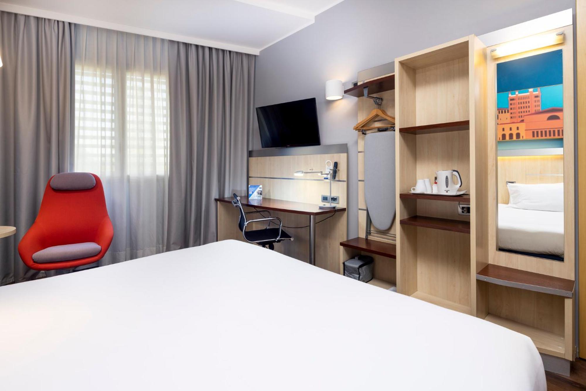 Holiday Inn Express Parma By Ihg Exteriér fotografie
