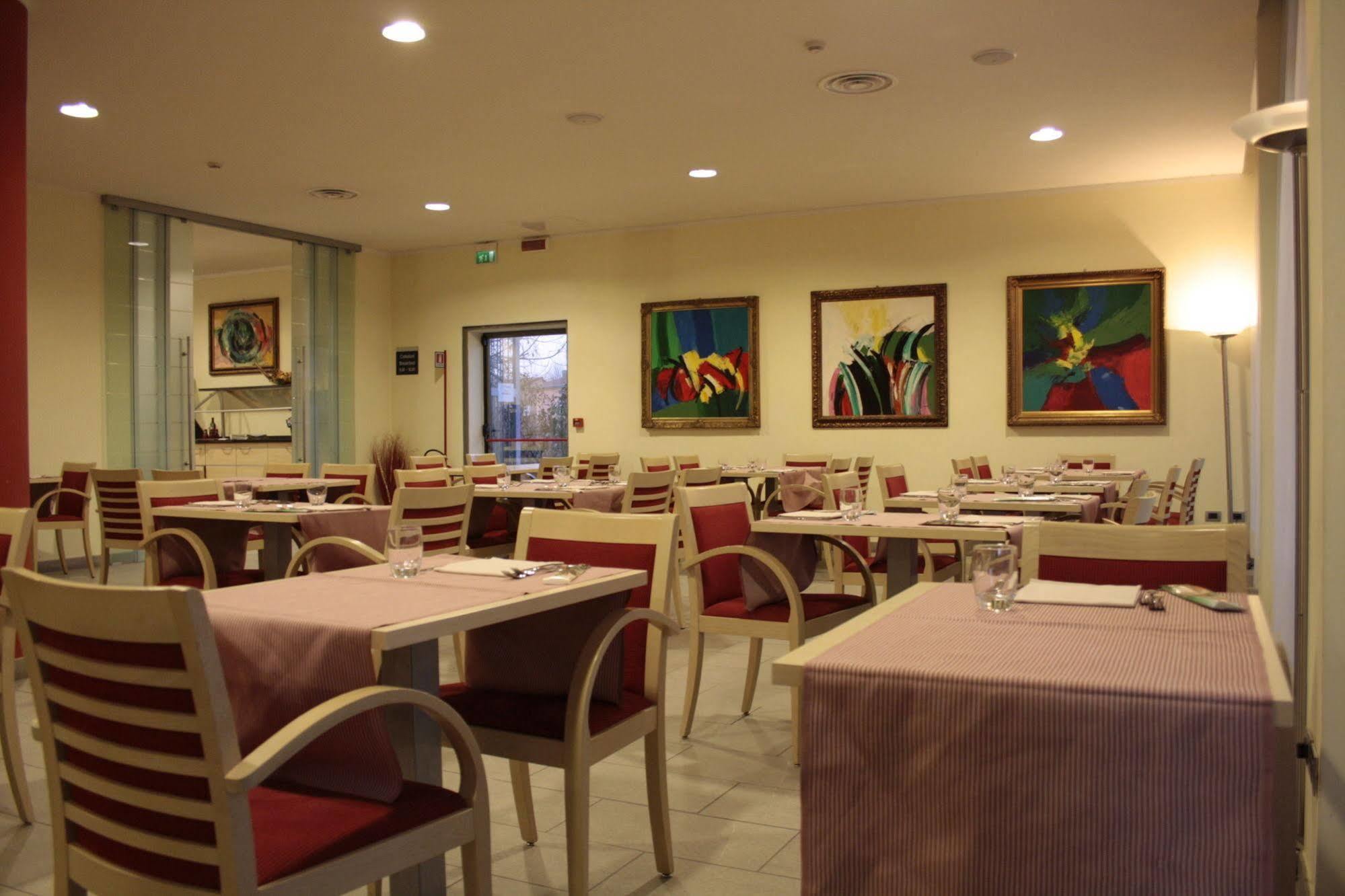 Holiday Inn Express Parma By Ihg Exteriér fotografie